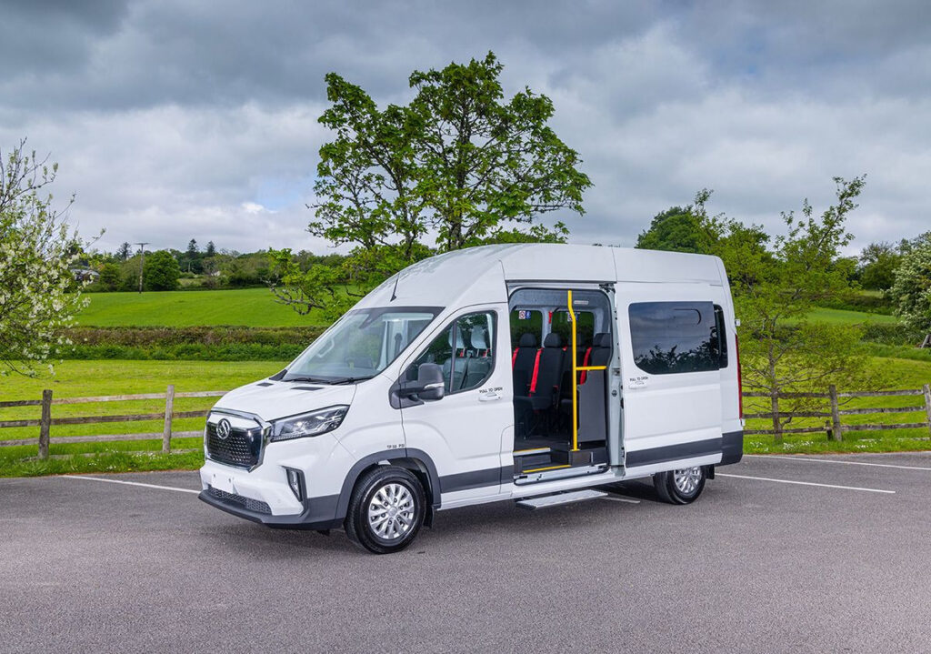 Maxus eDeliver 9 Shuttle